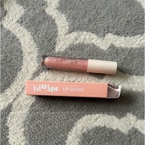 Lip gloss